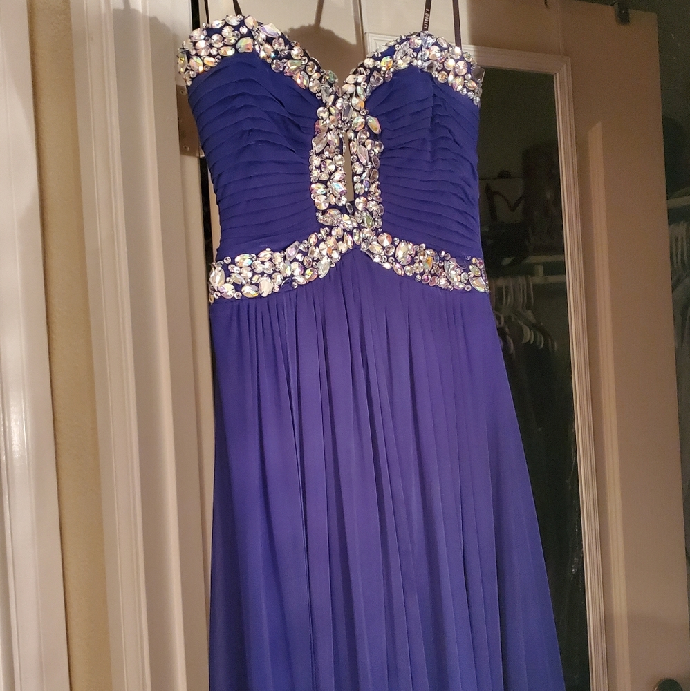 B. Darlin Prom Dress